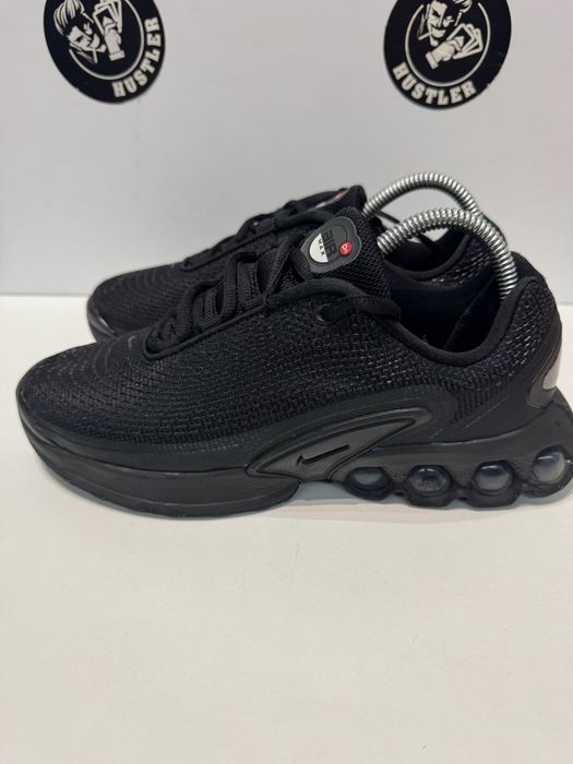 Маратонки NIKE AIR MAX DN. Номер 38