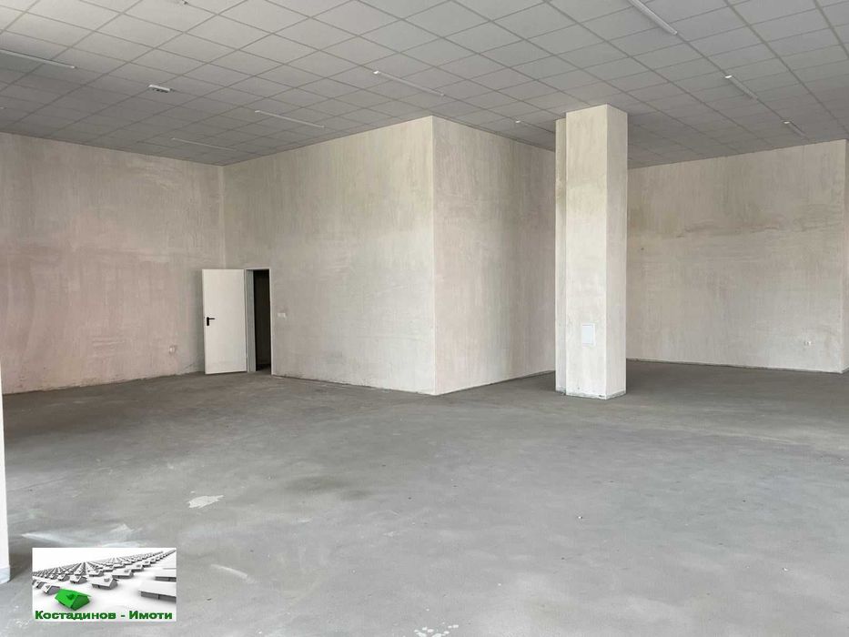 Дава се под наем Магазин в Пловдив, Христо Смирненски - 425 кв.м за 2680 € - Снимка #1