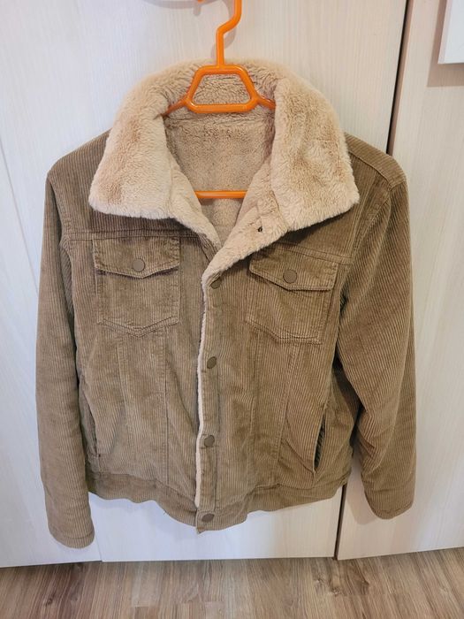 Дамско яке размер М