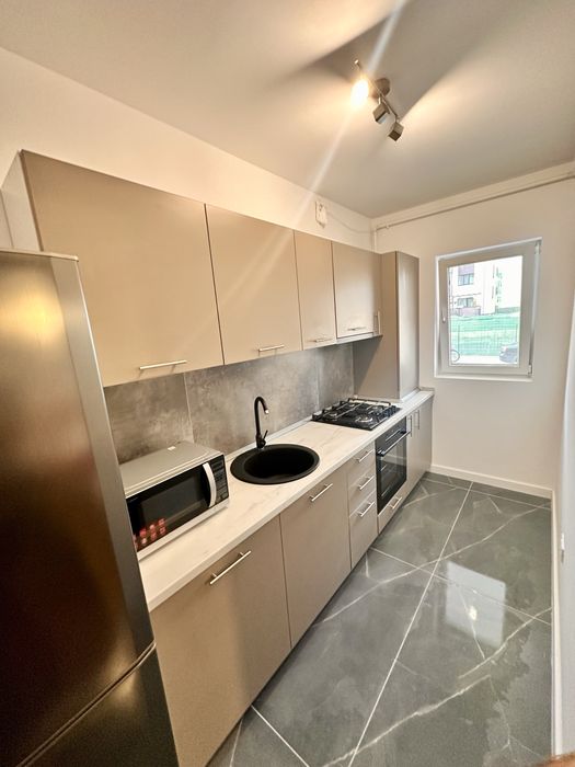 Inchiriez garsoniera 81 residence popesti leordeni