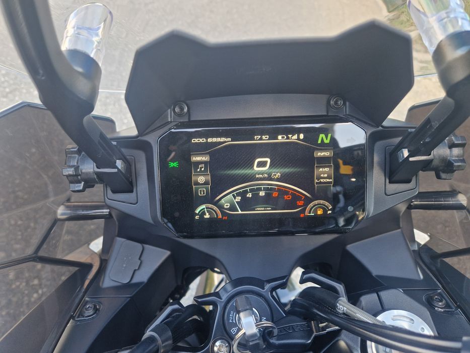 CF Moto 700MT 2023