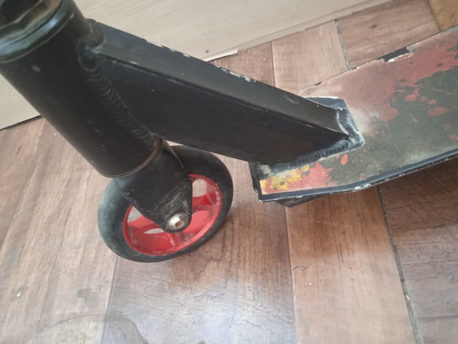 Трюковой самокат