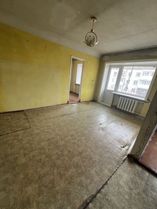 Продам 2 комн квартиру