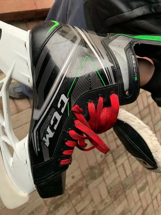 Хоккейные коньки ССМ Ribcor(рибкор)