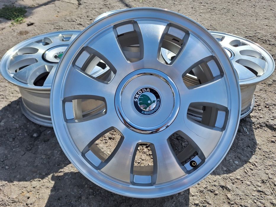 Шкода-16цола-5/100-ЕТ-42:Ж-6,5-оригинални