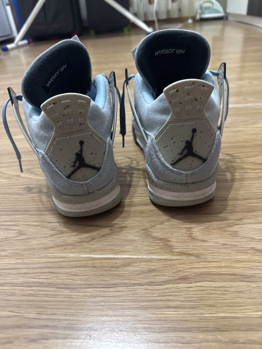 Vand jordan 4 University Blue