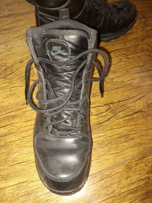 Vand ghete din piele Nike