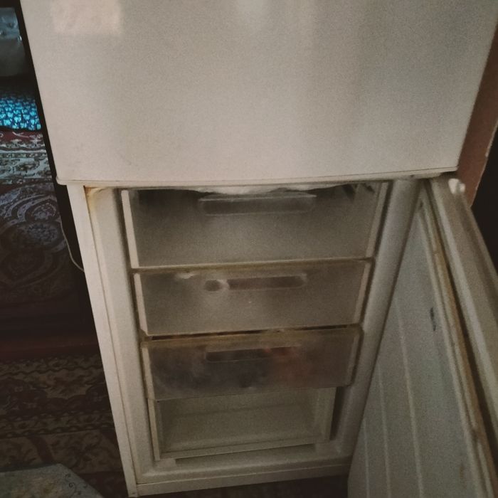 Холодильник Веста в двухметровый