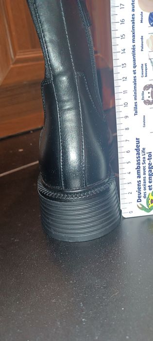 Два чифта Есенни Боти, ЧИСТО Нови, 41 номер