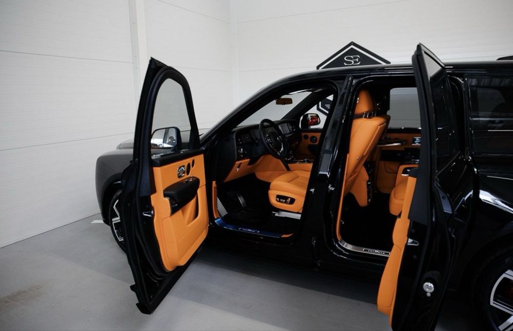 Rolls-Royce Cullinan Black Badge 2026