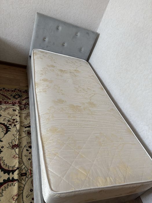 Кравать и матрас
