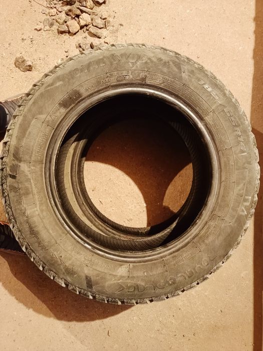 Продам шипованные шины 185/65 R14