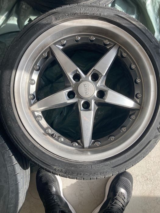 Джанти 18 с летни гуми 5x112