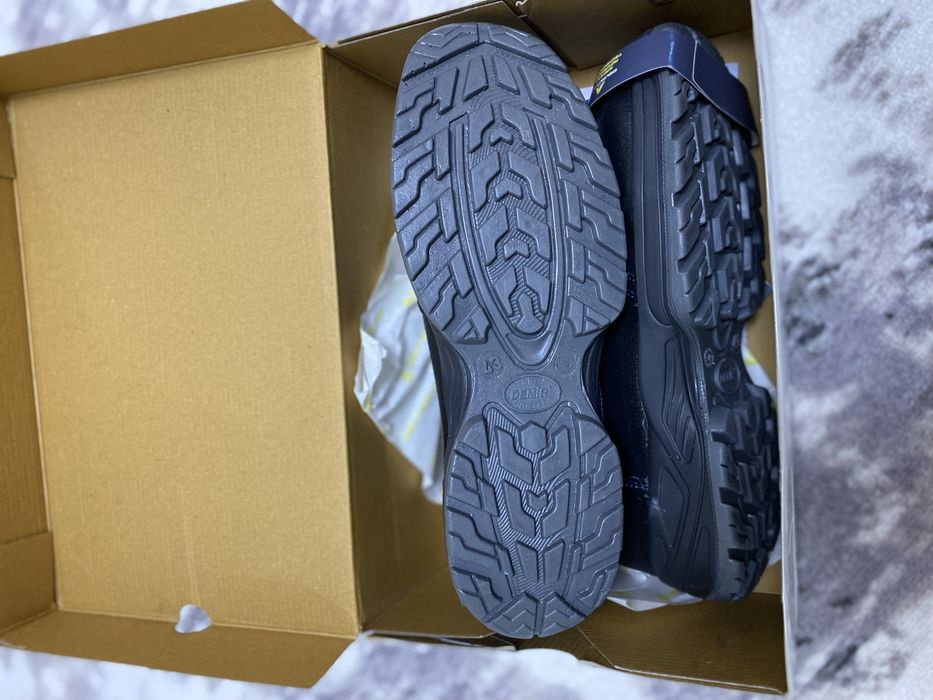 Новые мужские ботинки