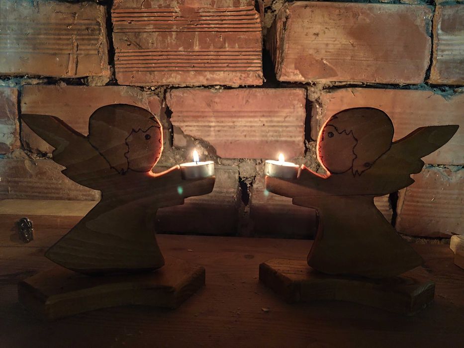 Коледни свещници