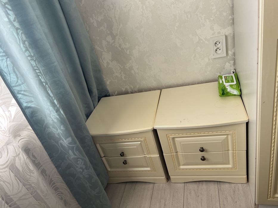 Продам спальный гарнитур