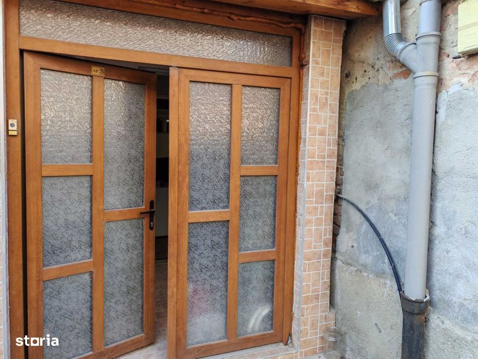Apartament la casa zonă centrală
