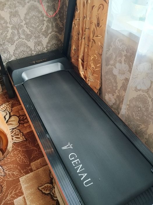 Продам беговую дорожку