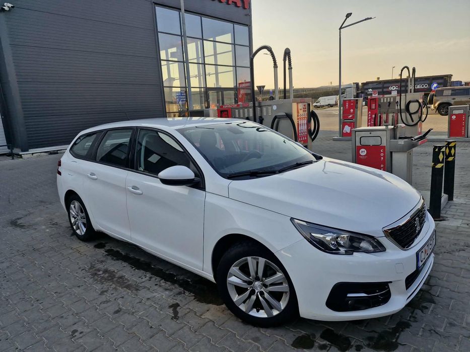 Peugeot 308.