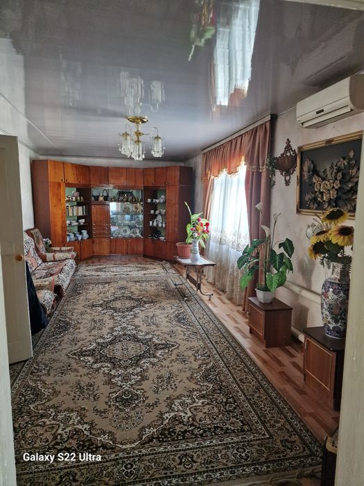 Продам дом в центре города Шу.