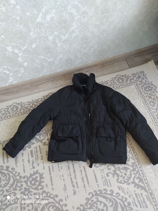 Продам женские куртки