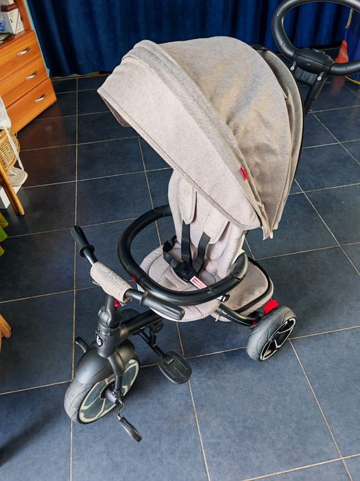 Tricicleta pentru copii