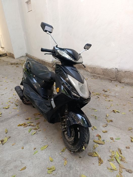 Skuter sotiladi Wasat