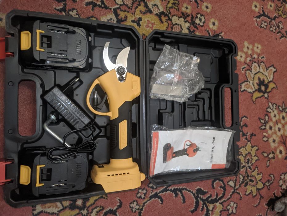 Продаётся секатор