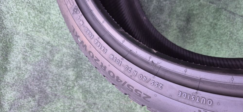 255 40 20 Continental m+s