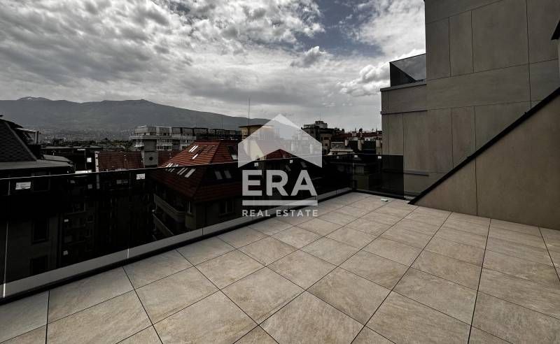 Продава се Тристаен апартамент в София, Лозенец - 201 кв.м за 3602 €/кв.м - Снимка #1