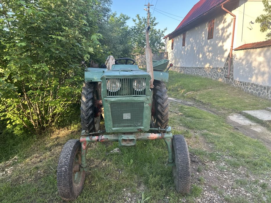 Tractor legumicol u445 itp/asigurare valabile