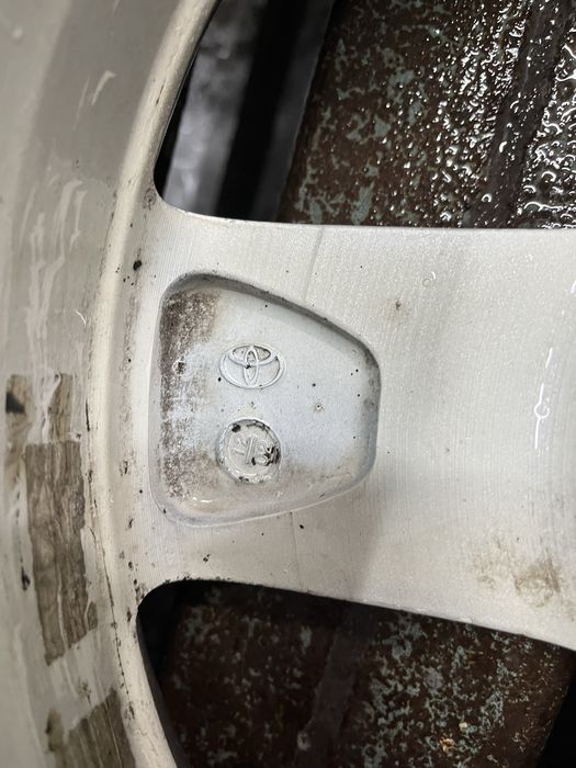 Toyota диски r17.