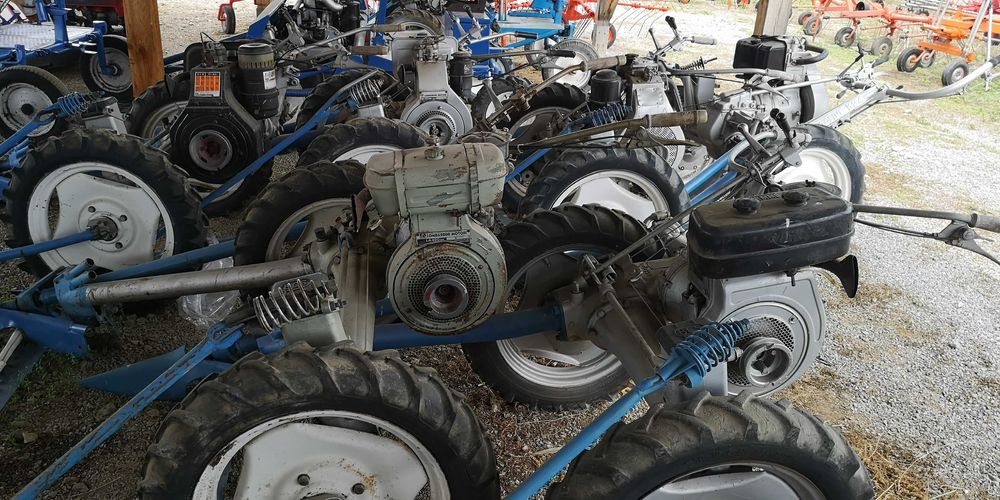 земеделска техника испорски предлага 2 и3 и 4колесни косачки БЧ