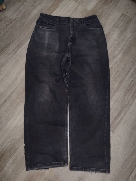 Широкие джинсы