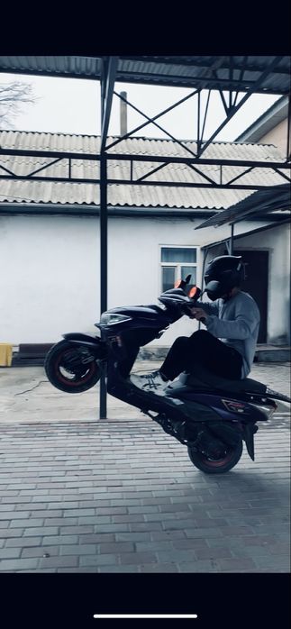 Продам мопед м8 про