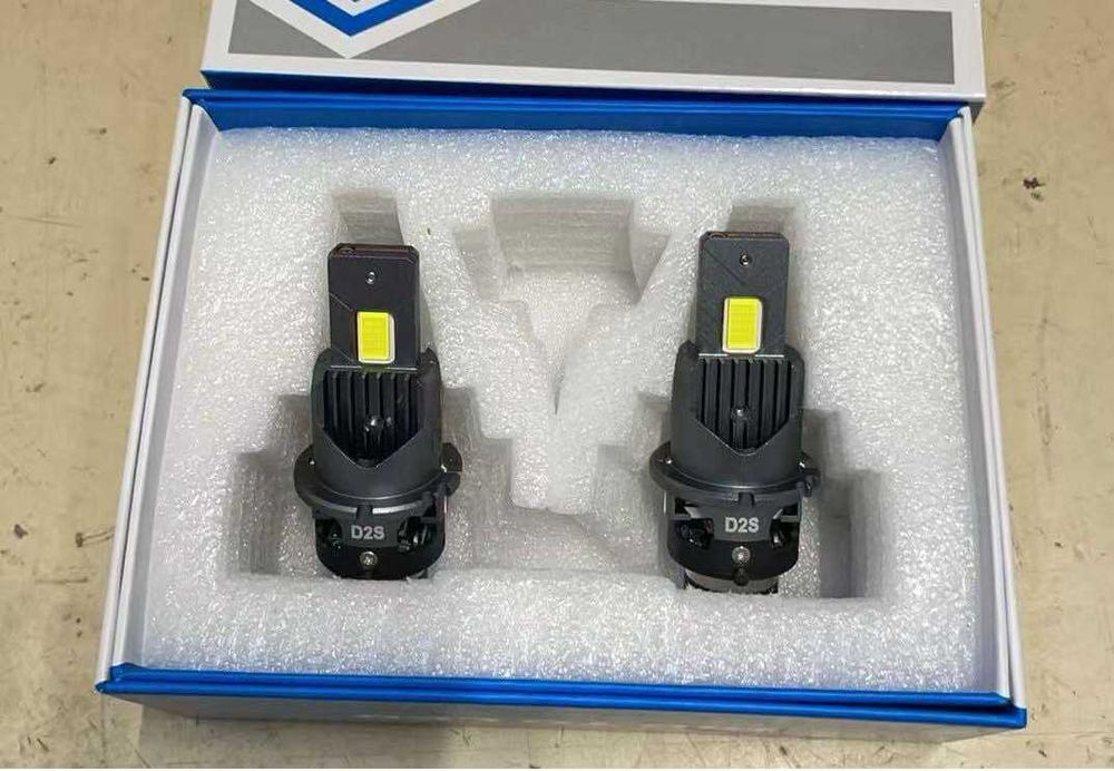 Se 2 becuri auto 1:1 cu D2S LED , 10000LM, 6500k, 35-55W Canbus