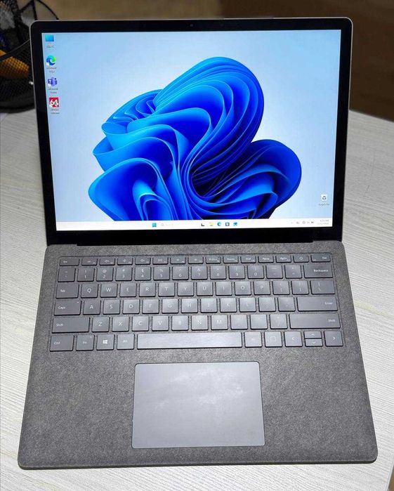 Microsoft Surface 4 Alicantara 13.5 2K IPS Sensor I5-1145G7 8GB/256GB