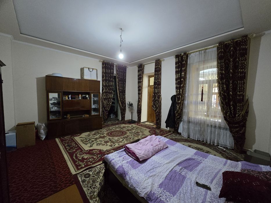 Yangiyol Markasizdan 5 honalik uy sotiladi 3.5 sotik