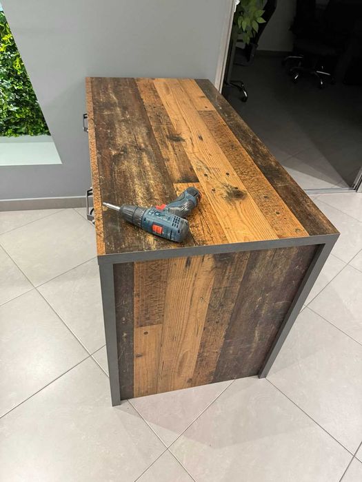 Модерно офис бюро