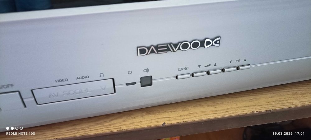 Продавам телевизор DAEWOO 21 инча