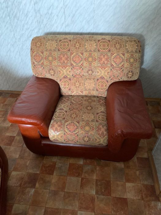 Продам спальный гарнитур