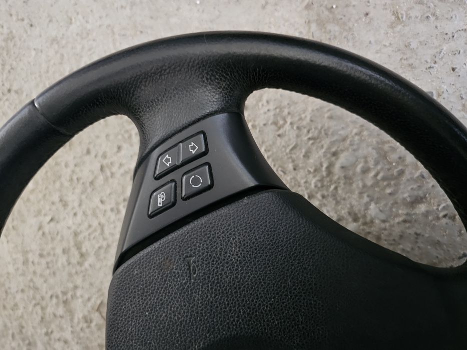Volan BMW sport 3 spite, piele , comenzi , complet cu airbag