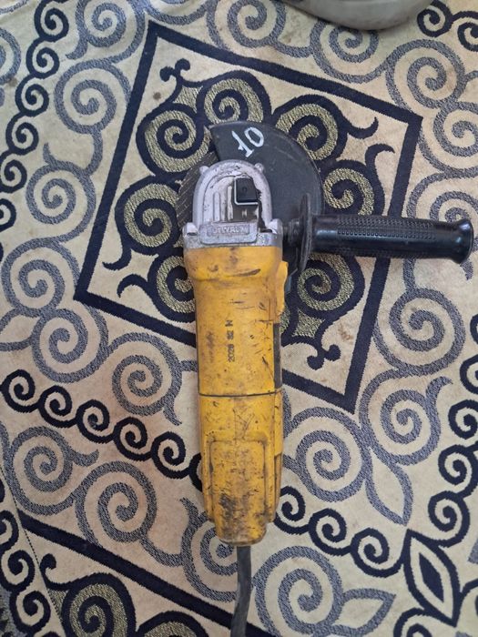 болгарка DeWalt 125mm