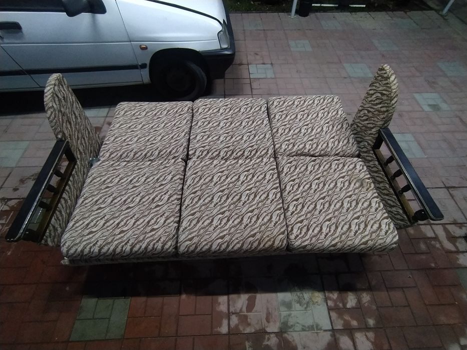 Комплект мягкой мебели (Диван и два кресла)