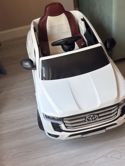 Электронная машина toyota