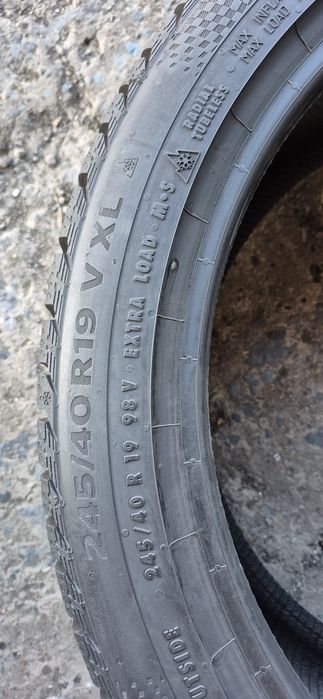 4 anvelope iarna Continental 245/40/19.Pretul este pe bucata.