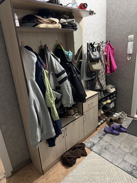 Срочно продам прихожую