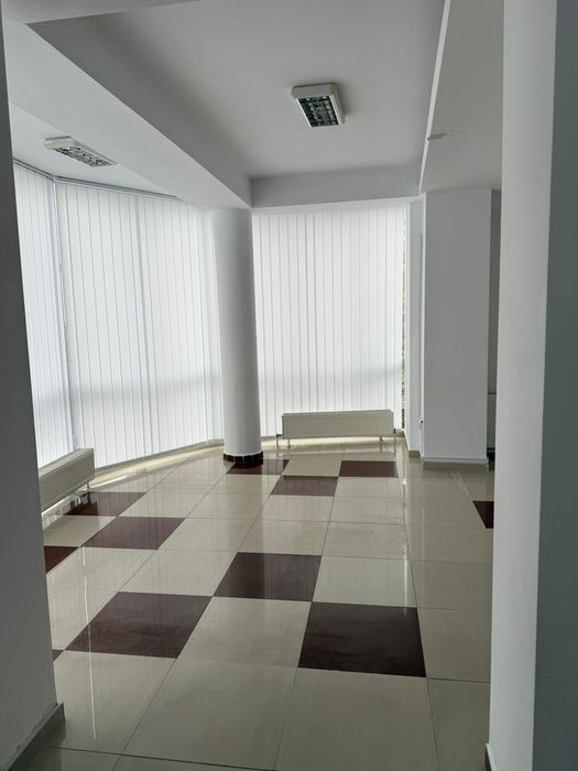 De închiriat spațiu 110 mp Bulevardul Mamaia