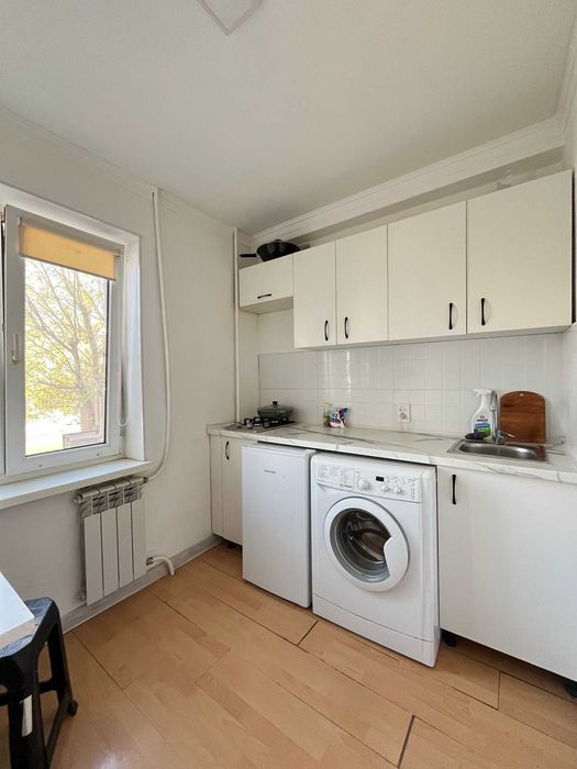 продам 1 комн.кв. на 8 мкр