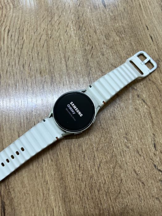 Часы Galaxy Watch 7